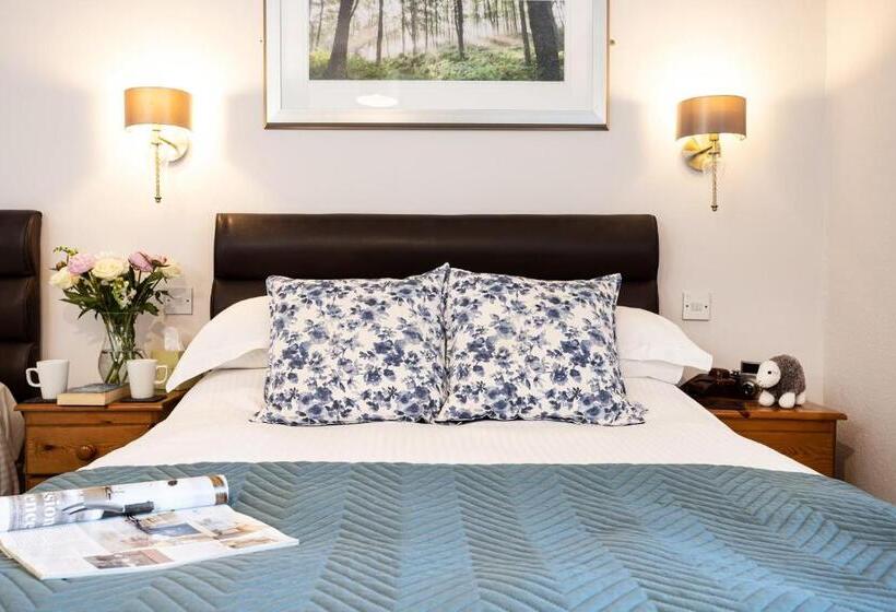 Quarto Estandar, Norwood House