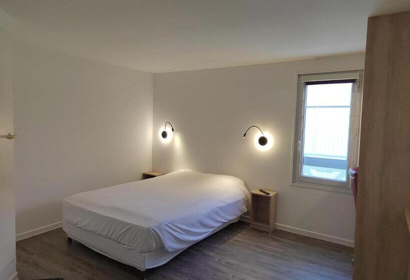Номер Стандарт Трехместный, Fasthotel Paris Ouest Bouafle