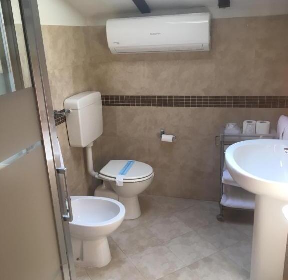 اتاق استاندارد چهار تخته, Affittacamere Accasa