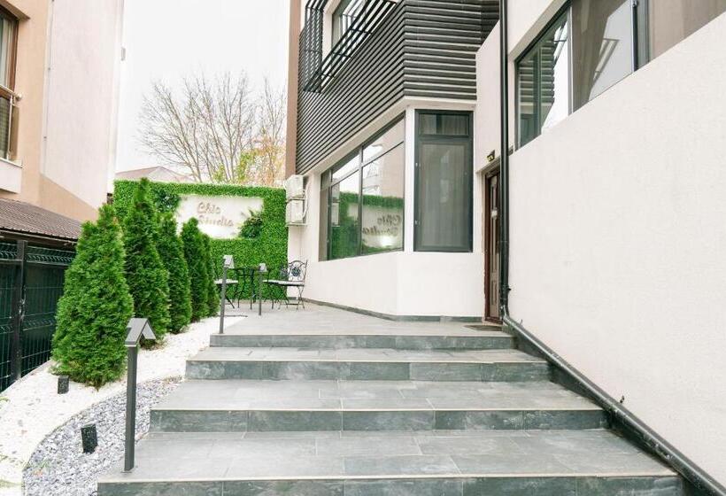 استودیوی لوکس, Chic Studio
