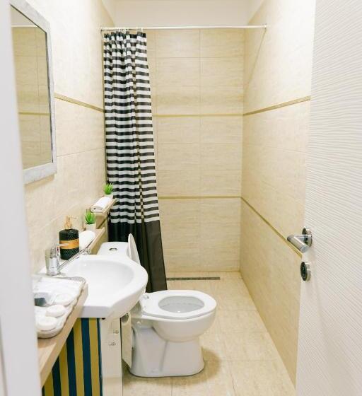 استودیوی سوپریور, Chic Studio