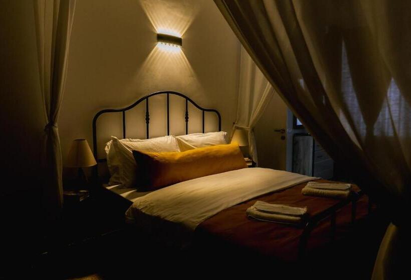 استودیو خانوادگی, Chic Studio