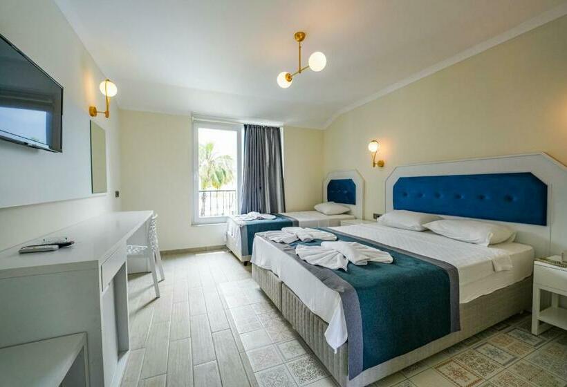سوییت خانوادگی, Blue Pearl Hotel& Villas