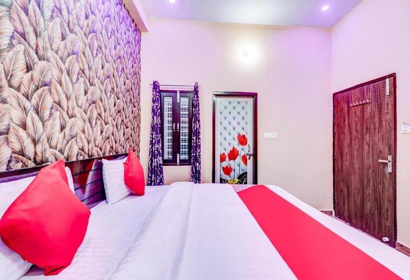 חדר סטנדרט, Oyo 77242 R K Residency Sgpgi