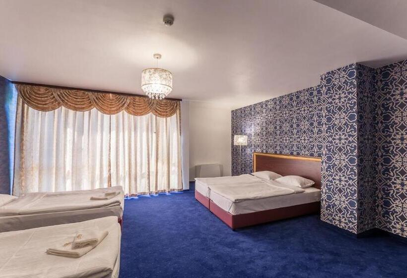 اتاق خانوادگی, Elegance