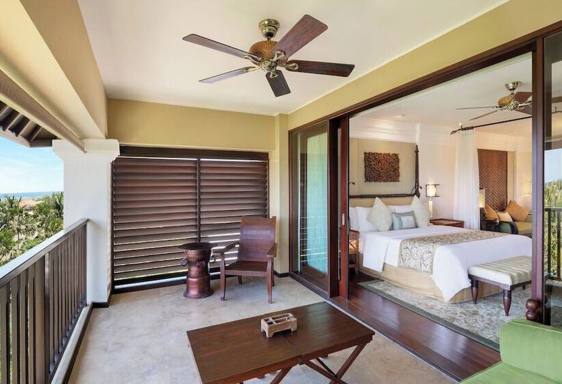 سوییت با چشم‌انداز باغ, The St. Regis Bali Resort