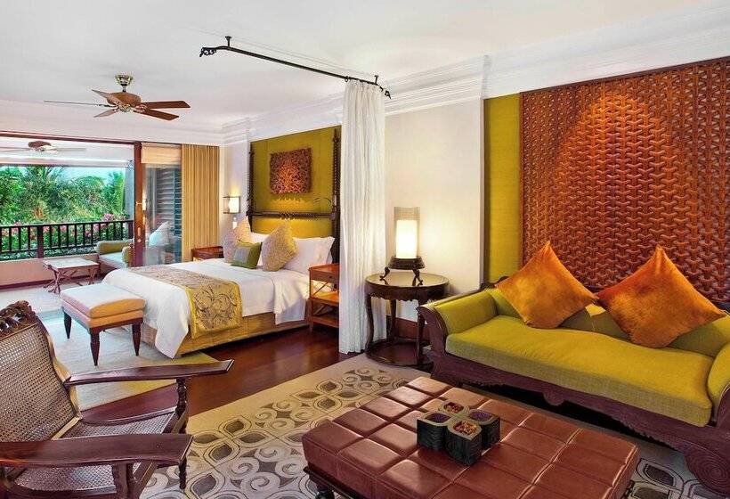 سوییت با چشم‌انداز باغ, The St. Regis Bali Resort
