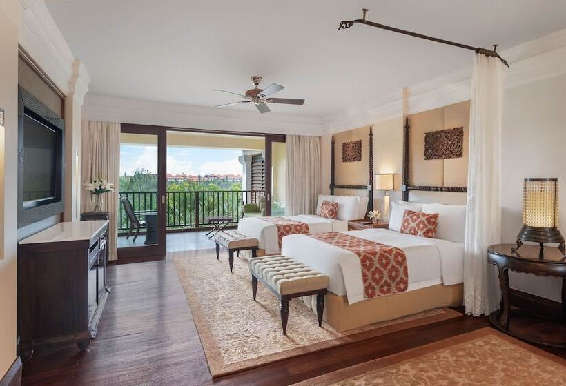 سوییت با چشم‌انداز باغ, The St. Regis Bali Resort