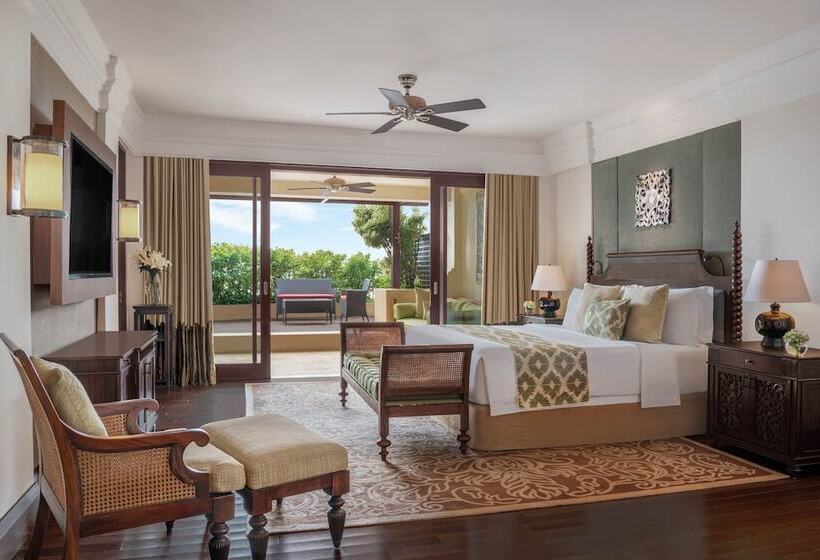 سوییت با چشم‌انداز باغ, The St. Regis Bali Resort