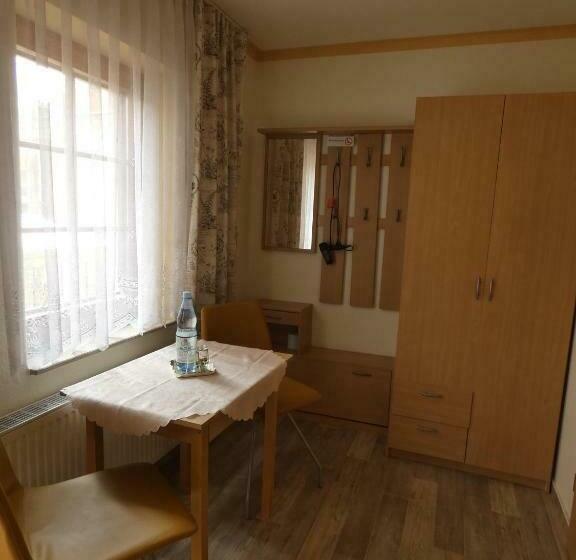 Номер Стандарт, Pension Ufert