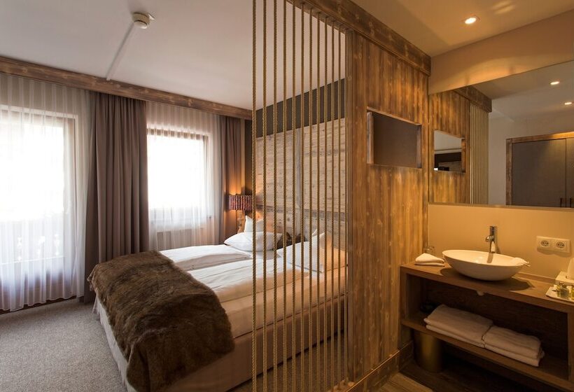 Номер Стандарт Индивидуальный с Балконом, Alpenhotel Stefanie