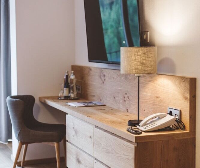 اتاق استاندارد با بالکن, Naturhotel Edelweiss Wagrain