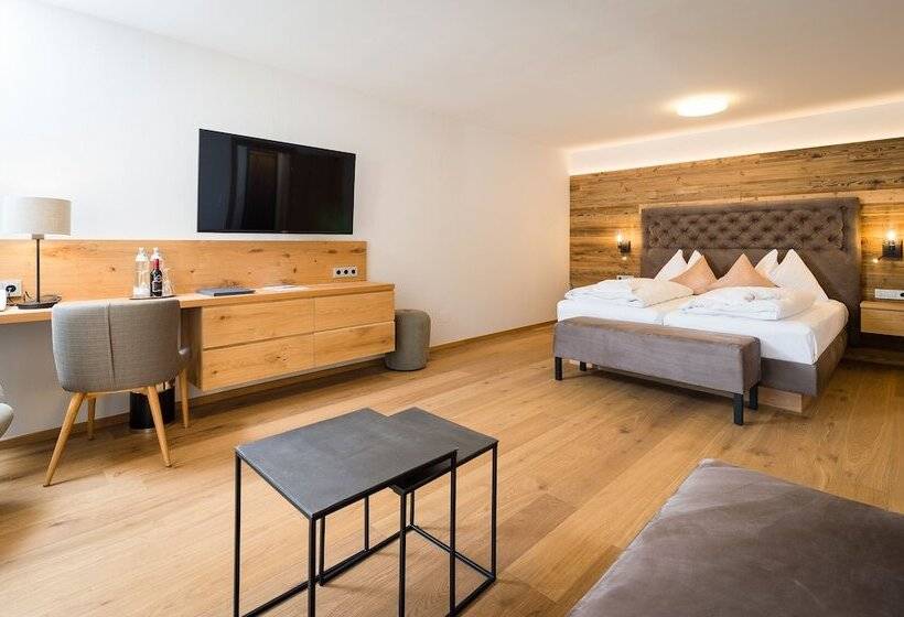 سوئیت با بالکن, Naturhotel Edelweiss Wagrain