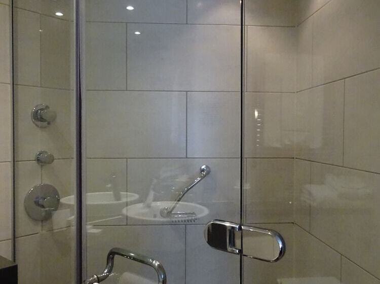 Номер Клуб, Bermondsey Square Hotel   A Bespoke