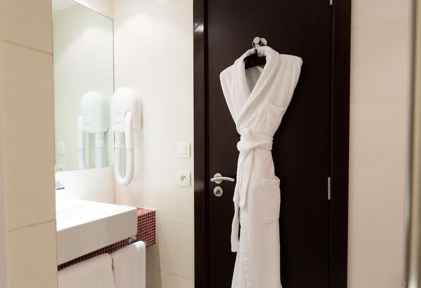 اتاق لوکس, Park Lane Paris