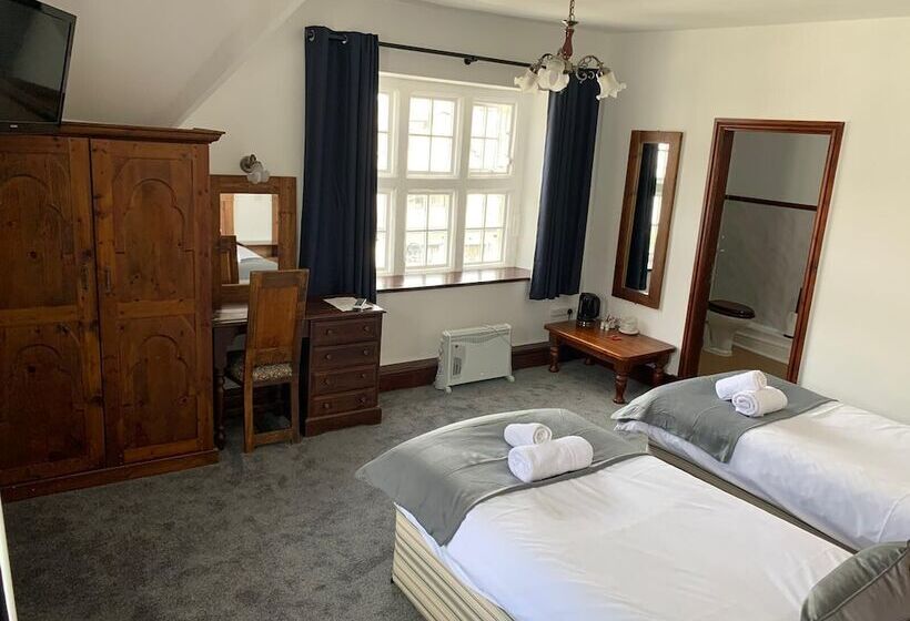 اتاق استاندارد, The Bull Hotel