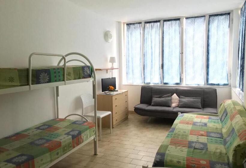 آپارتمان 1 خوابه با چشم‌انداز باغ, Le Villette Di Villa Paola