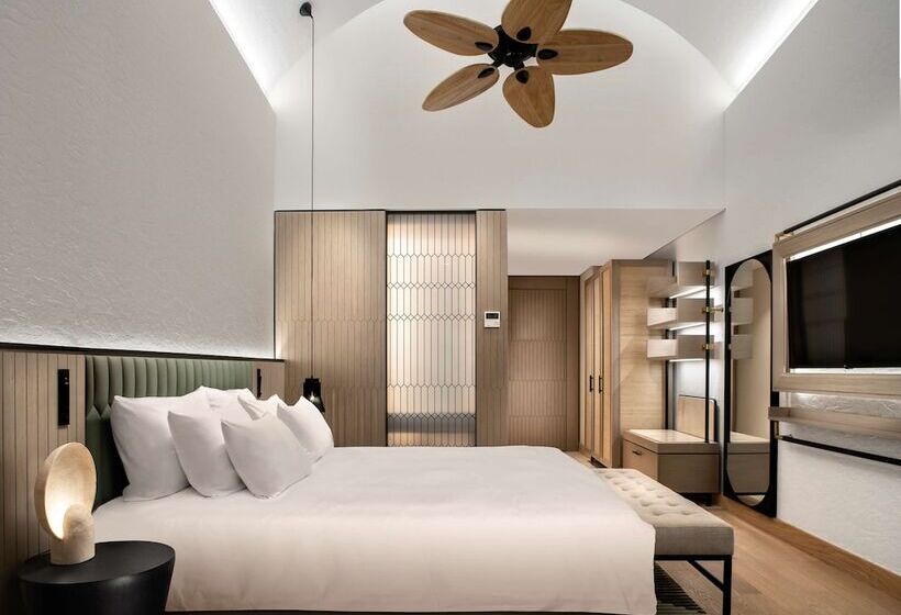 Номер Premium с Балконом, Radisson Collection Hotel, Bodrum