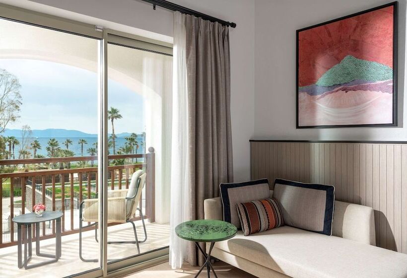 Номер Premium с Балконом, Radisson Collection Hotel, Bodrum