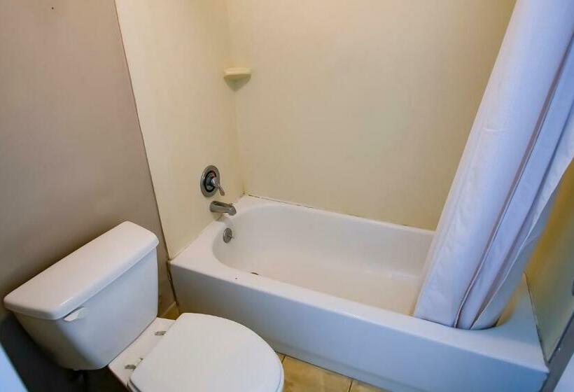 스위트 킹사이즈 침대, Cypress Inn & Suites