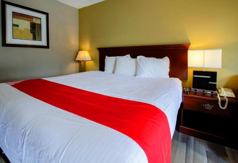 장애인을 위한 킹사이즈 침대 스탠다드 룸, Cypress Inn & Suites