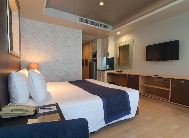 Escritório Superior, Admiral Premier Bangkok