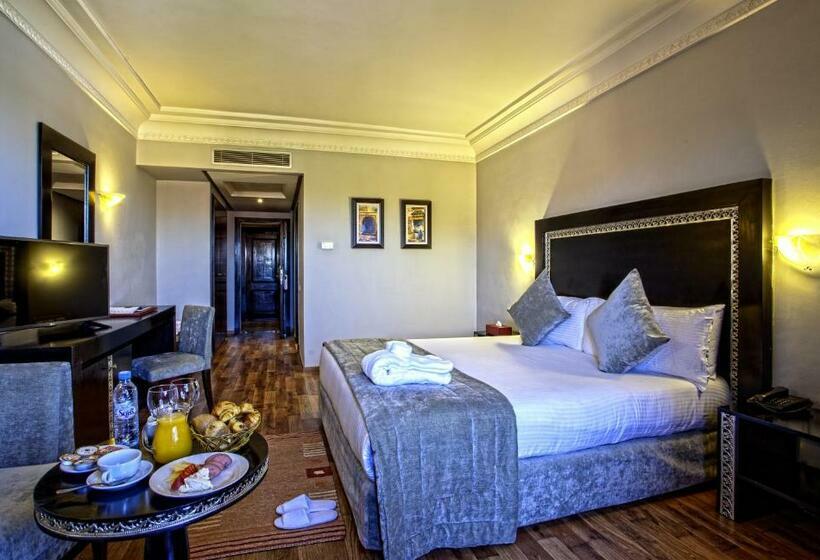 اتاق استاندارد با چشم‌انداز استخر, Palm Plaza Hôtel & Spa