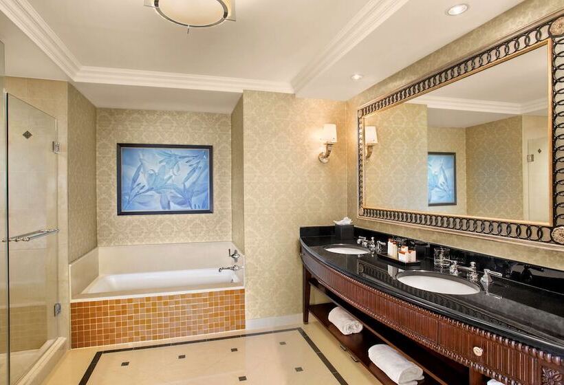سوییت لوکس, Waldorf Astoria Orlando   An Official Walt Disney World®