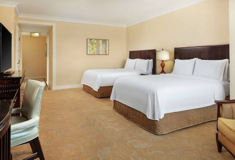 Deluxe Room Golf View, Waldorf Astoria Orlando   An Official Walt Disney World®
