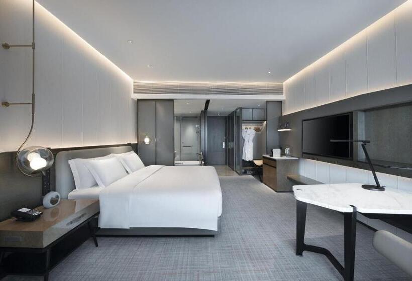 اتاق استاندارد با تخت بزرگ, Crowne Plaza Wuhan Optics Valley, An Ihg
