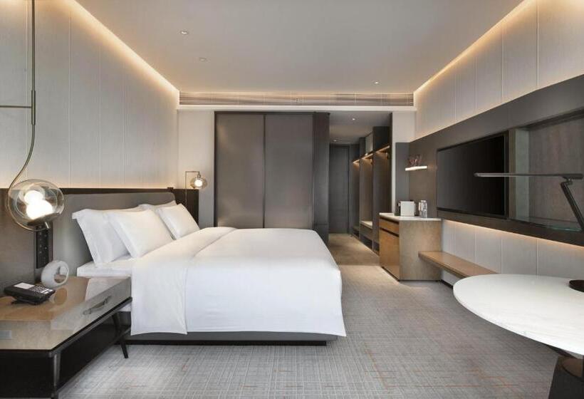 اتاق استاندارد با تخت بزرگ, Crowne Plaza Wuhan Optics Valley, An Ihg