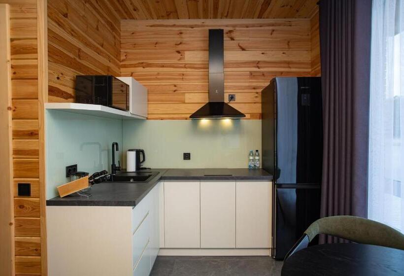 디럭스 방갈로, Perlyna Resort