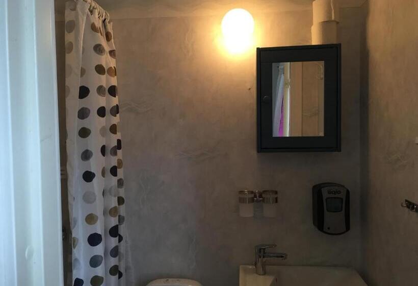 基本间, Böda Hotell