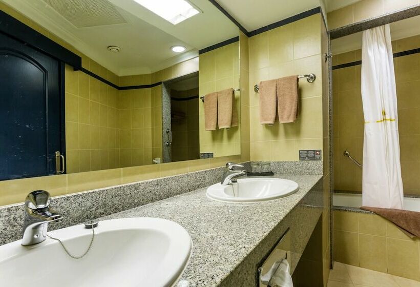 سوییت جونیور با چشم‌انداز دریا, Riu Emerald Bay - All Inclusive