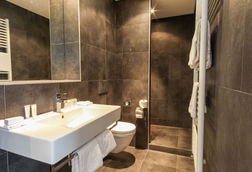 Номер Комфорт, Post Plaza Hotel & Grand Café