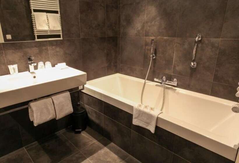 Номер Superior, Post Plaza Hotel & Grand Café
