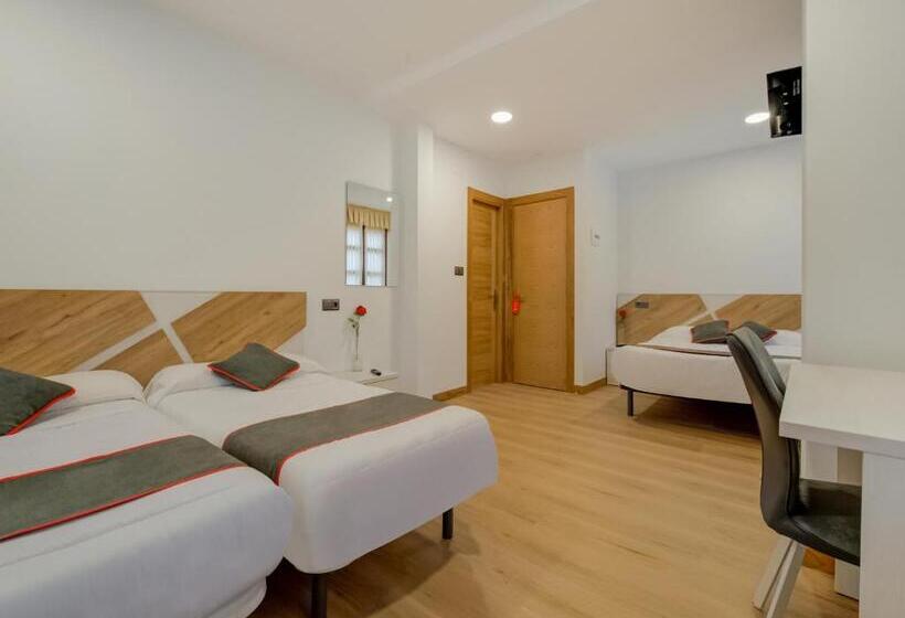 4인용 스탠다드 룸, Hostal Restaurante La Pinta
