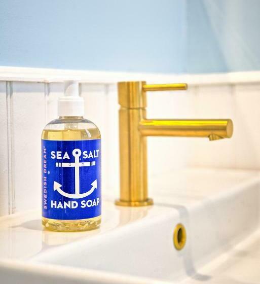 Люкс Повышенной Комфортности, Nautical Nest Hudson
