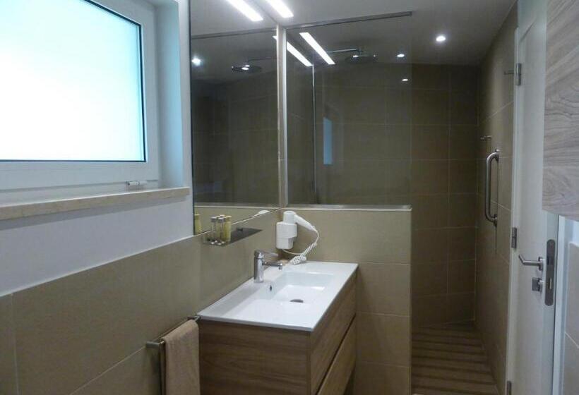 بانگلوی استاندارد با چشم‌انداز دریا, Club Santana Beach & Resort