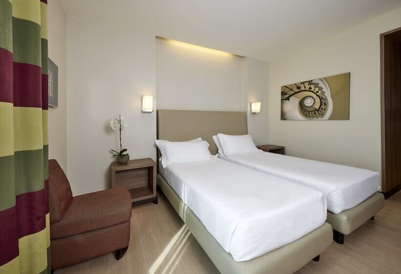 اتاق استاندارد, Blu Hotel Brixia