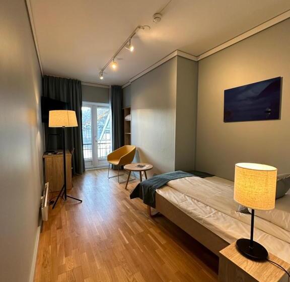 Quarto Estandar Individual com Vistas, Brakanes