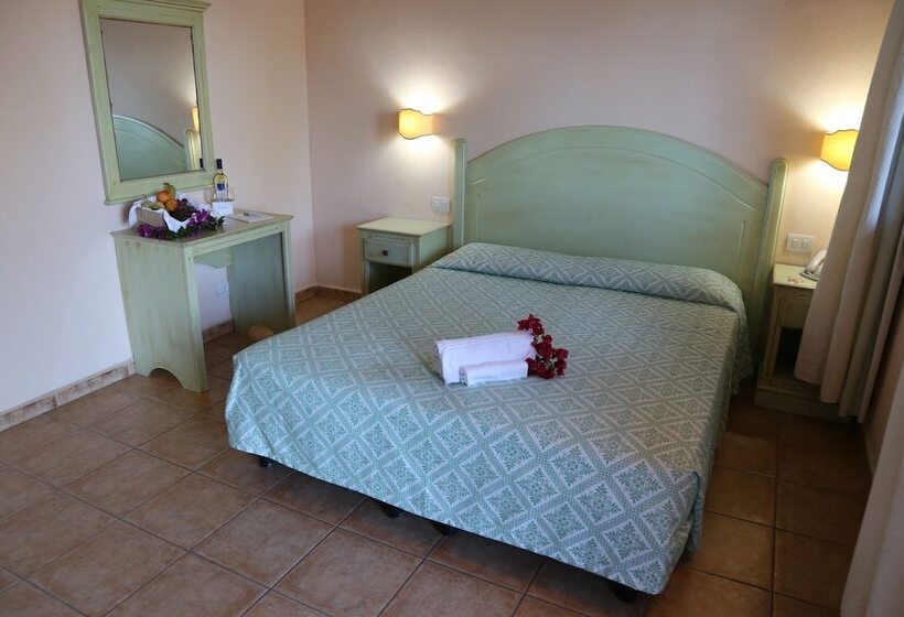 اتاق استاندارد سه نفره, Club Esse Cala Gonone