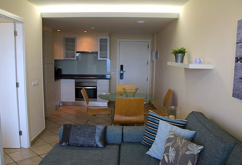 Апартаменты 1 Спальня Вид на Море, Pearly Grey Ocean Club Apartments & Suites