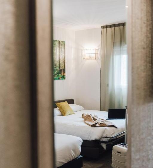 Полулюкс, Ibis Styles Contres Cheverny