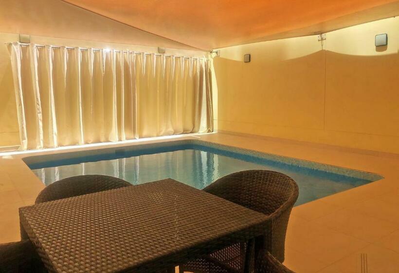 Chalet 1 Dormitório, Grand Swiss Belhotel Waterfront Seef