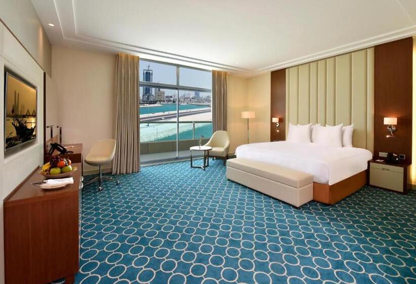 Quarto Club, Grand Swiss Belhotel Waterfront Seef