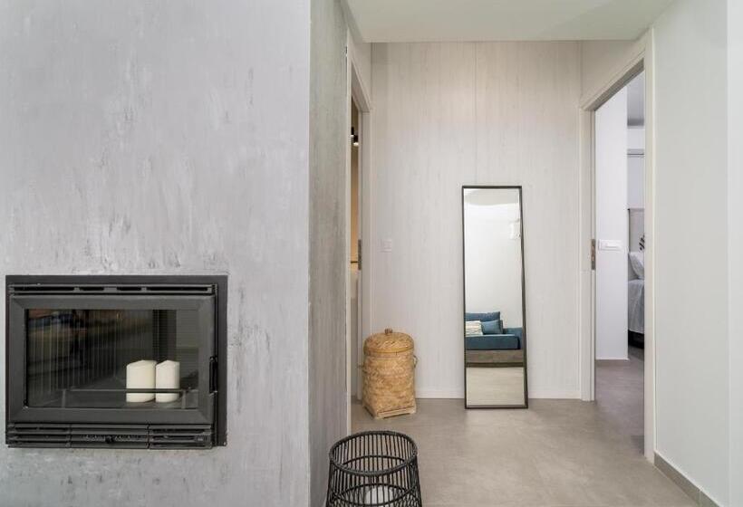 Люкс Кровать Кинг, Pignolia Suites   Adults Only