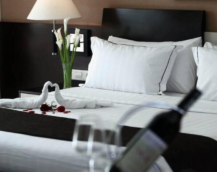 Номер Deluxe, Aston Kuta Hotel And Residence
