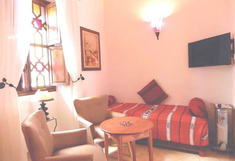 اتاق سوپریور, Riad Carina