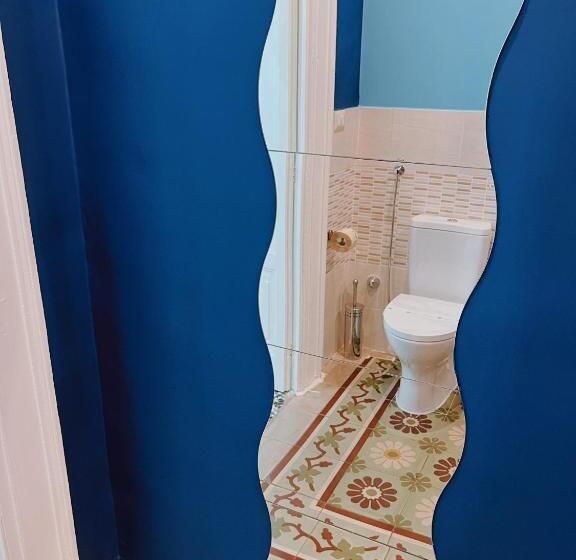 اتاق استاندارد سه نفره, Deas B&b